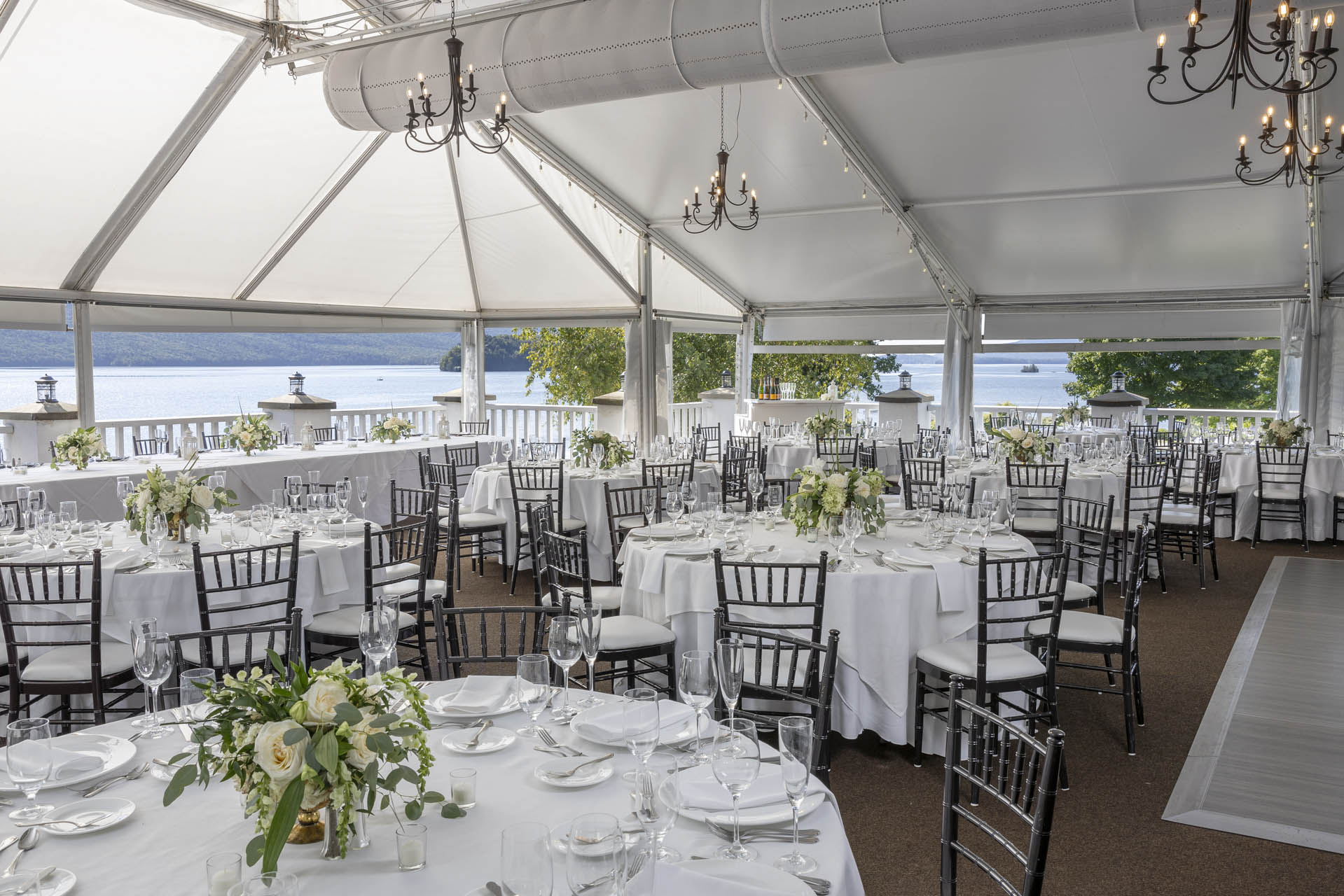 The Sagamore Shelving Rock Terrace Wedding Set up