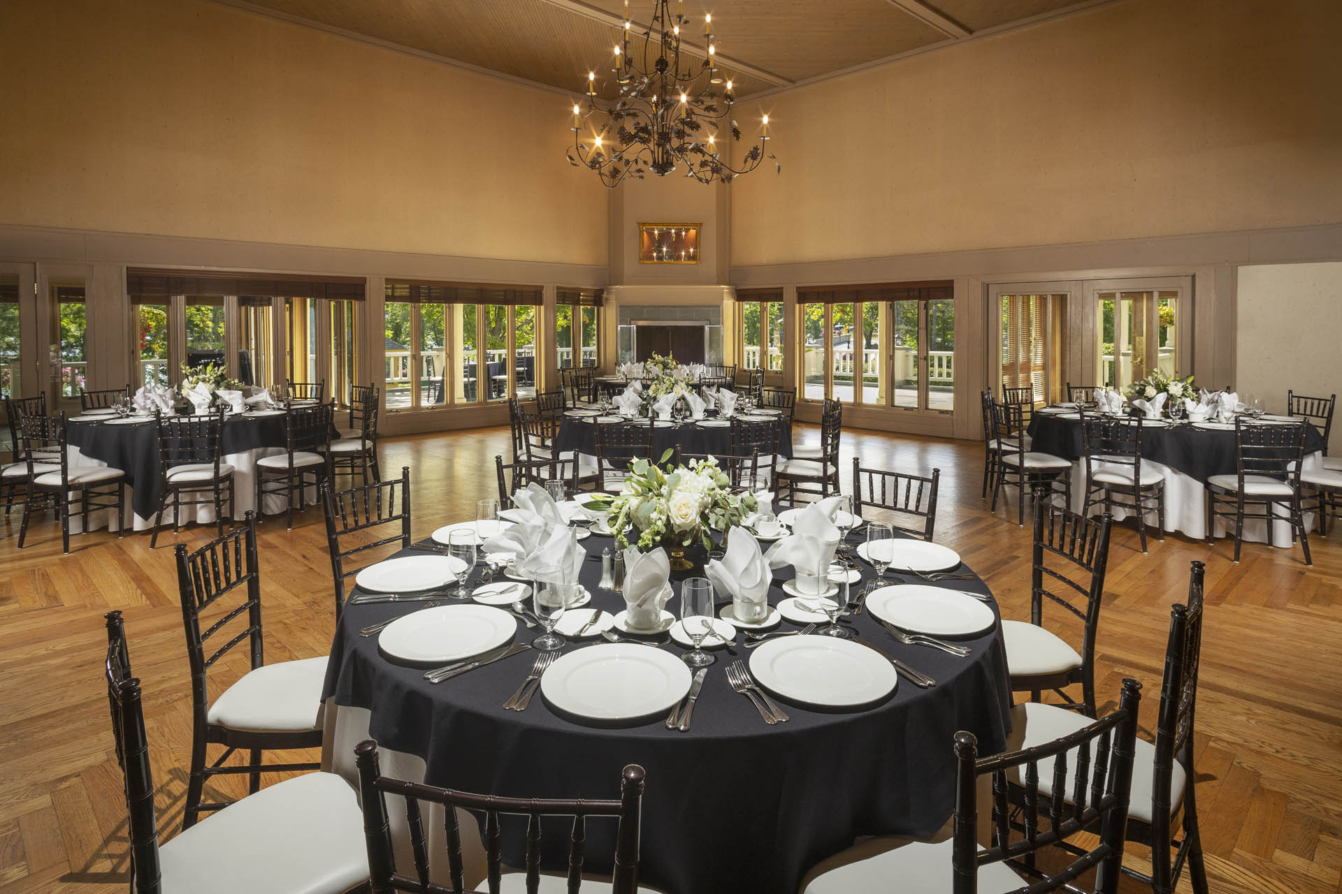 The Sagamore Bay View Dining Room