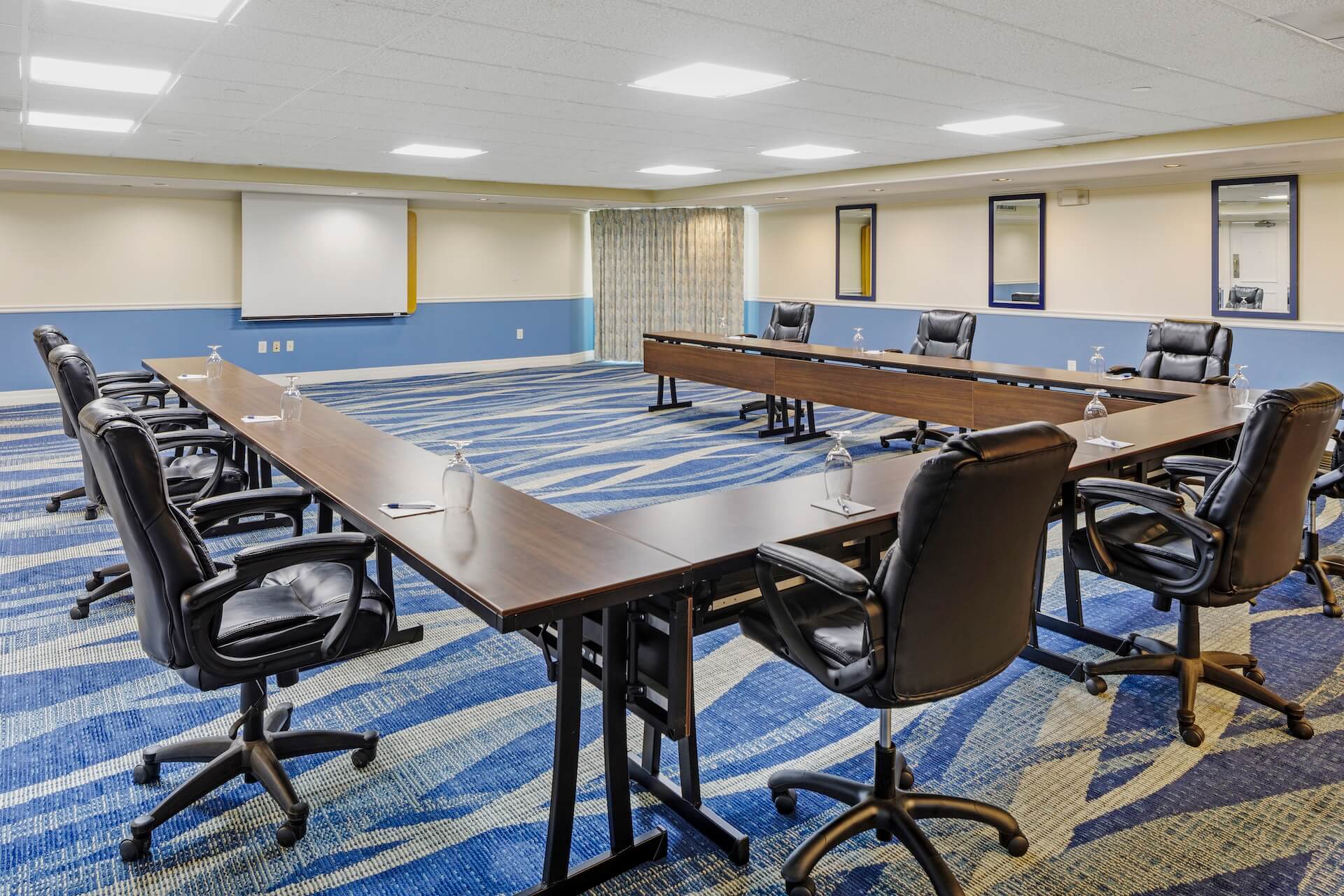 French/Molasses Reef meeting space at Reefhouse Resort & Marina