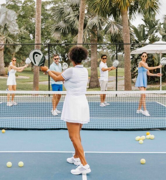 a group pickleball lesson