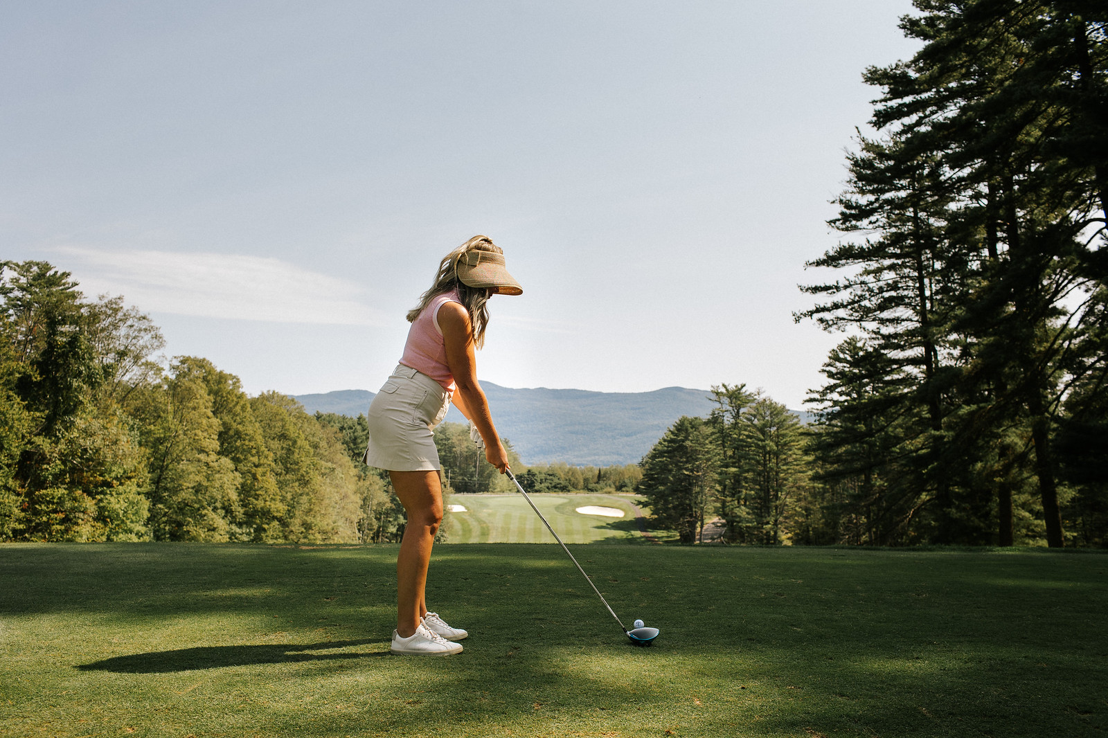 woman golfing